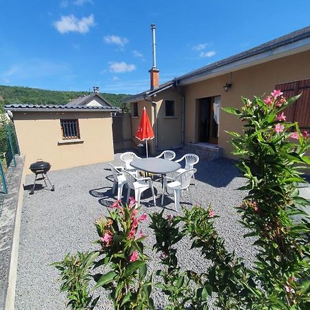 Gite Des Jardiniers Fumay ภายนอก รูปภาพ
